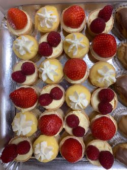 boulangerie cannes-pains antibes-viennoiseries le cannet-patisseries mougins-sandwichs draguignan-petit dejeuner grasse-bûche de Noël